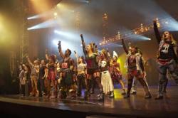 We Will Rock You - Extra Image