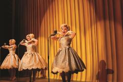 One Man, Two Guvnors - Extra Image
